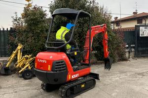 E202 MINIESCAVATORE KUBOTA KX41