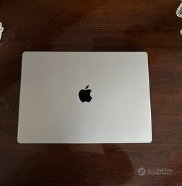 MacBook Pro 16" M1 Pro – 16GB – 1TB SSD