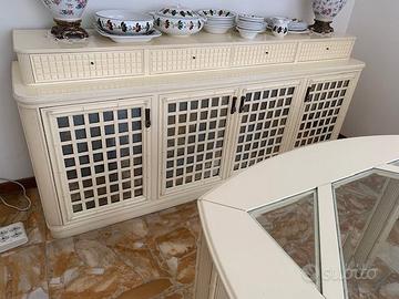 tavolo e 4 sedie e madia  produzione GIORGETTI