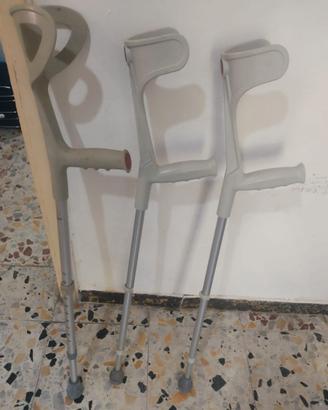 Coppie di stampelle