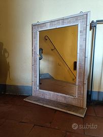 Specchio in bambù mezzo busto con mensola