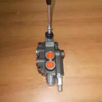 Distributore 1-2 leva 1/2" idraulico 80 litri d.e.