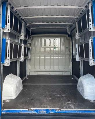 Scaffalatura furgone