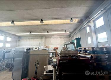 CAPANNONE A ANTEGNATE