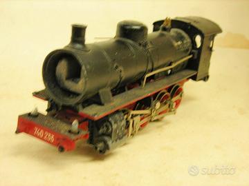 RIVAROSSI  LOCOMOTIVA 740-233 ROTTAME