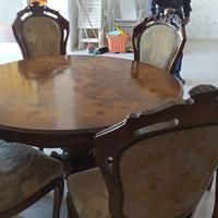 Tavolo da pranzo in legno con 6 sedie-allungabile