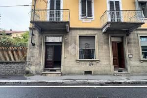 NEGOZIO A SETTIMO TORINESE