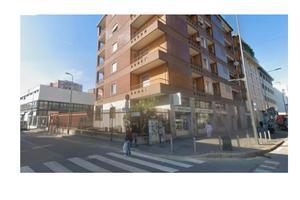 Box auto moto viale Monza angolo Fratelli Bressan