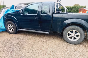 Nissan navarra