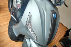 Piaggio Beverly 300 Sport