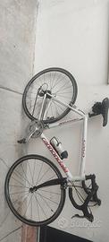 Bicicletta Cannondale Caad 9