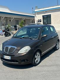 Lancia y seconda serie
