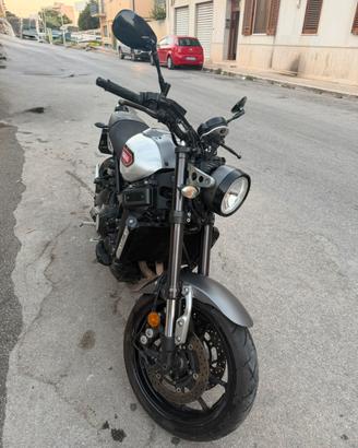 Yamaha xsr 900