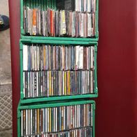 700 CD musicali 