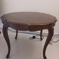 tavolino di antiquariato 