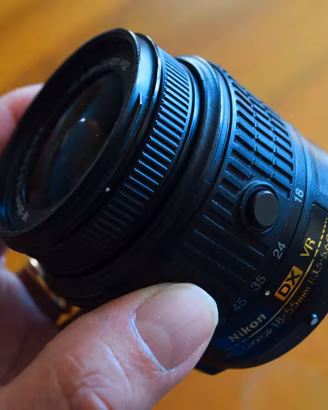 Obiettivo Nikon - Nikkor 18-55 da riparare