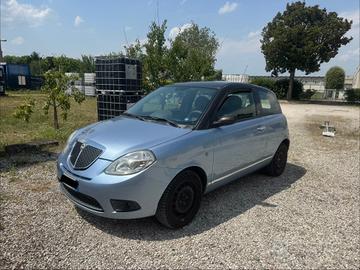 Lancia Ypsilon 1.3 MJT 75 CV Passion