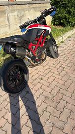 Ducati hypermotard 1100 evo