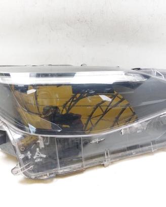 811100DP51 FANALE ANTERIORE DX TOYOTA YARIS CROSS 