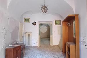 CASA SEMINDIPENDENTE A VESTIGNÈ