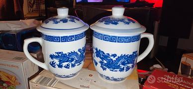 Due tazze vintage in ceramica disegnate