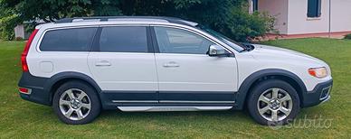 VOLVO XC 70 2.4 D3 AWD GEARTRONIC MOMENTUM