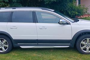 VOLVO XC 70 2.4 D3 AWD GEARTRONIC MOMENTUM