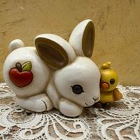 Thun coniglio Joy con pulcino piccolo
