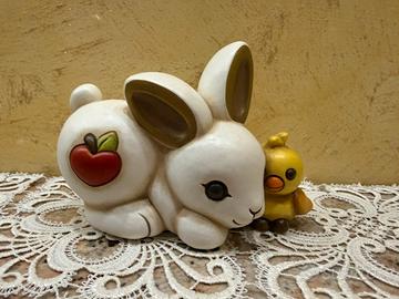 Thun coniglio Joy con pulcino piccolo