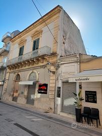 Palazzo signorile stile Liberty 