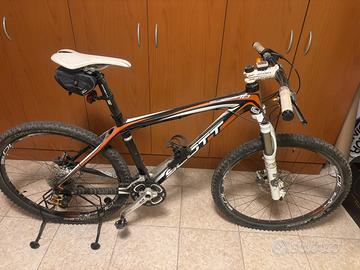 Montan Bike carbonio Scott