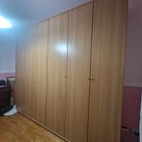 Armadio a sei ante lineare