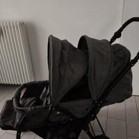 Passeggino gemellare 