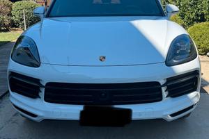 PORSCHE CAYENNE 2018