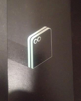 Nuovo Samsung Galaxy Z Flip6