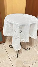 Centrotavola copri mobile lungo ricamato vintage