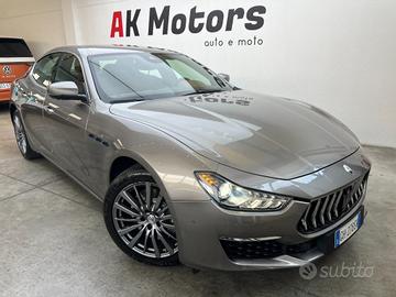 MASERATI Ghibli L4 330 CV MHEV