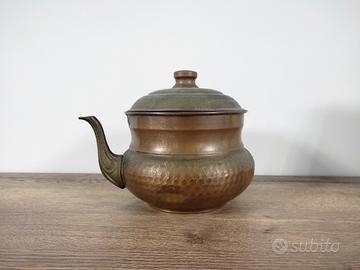 teiera in rame martellato vintage 