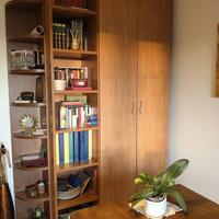 Mobile/Libreria con 2 ante ed angolo