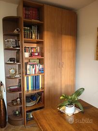 Mobile/Libreria con 2 ante ed angolo