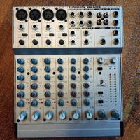 Mixer 4 canali Behringer
