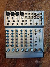 Mixer 4 canali Behringer