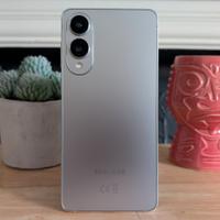 Samsung S25 edge Titanium Silver


