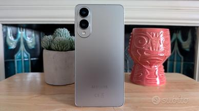 Samsung S25 edge Titanium Silver


