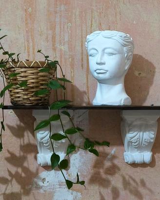 Capitello in gesso
