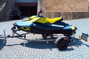 Sea-Doo Spark Trixx 2024 Pari al Nuovo