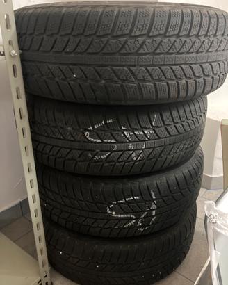 Gomme invernali con cerchi per Jeep Renegade