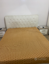 Letto matrimoniale con contenitore sotto