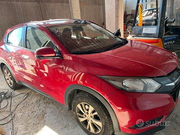 HONDA HR-V anno 2017 incidentata
