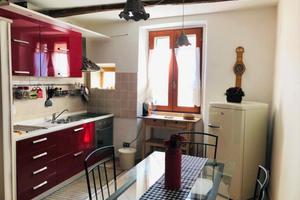 2 LOCALI A VALENTANO